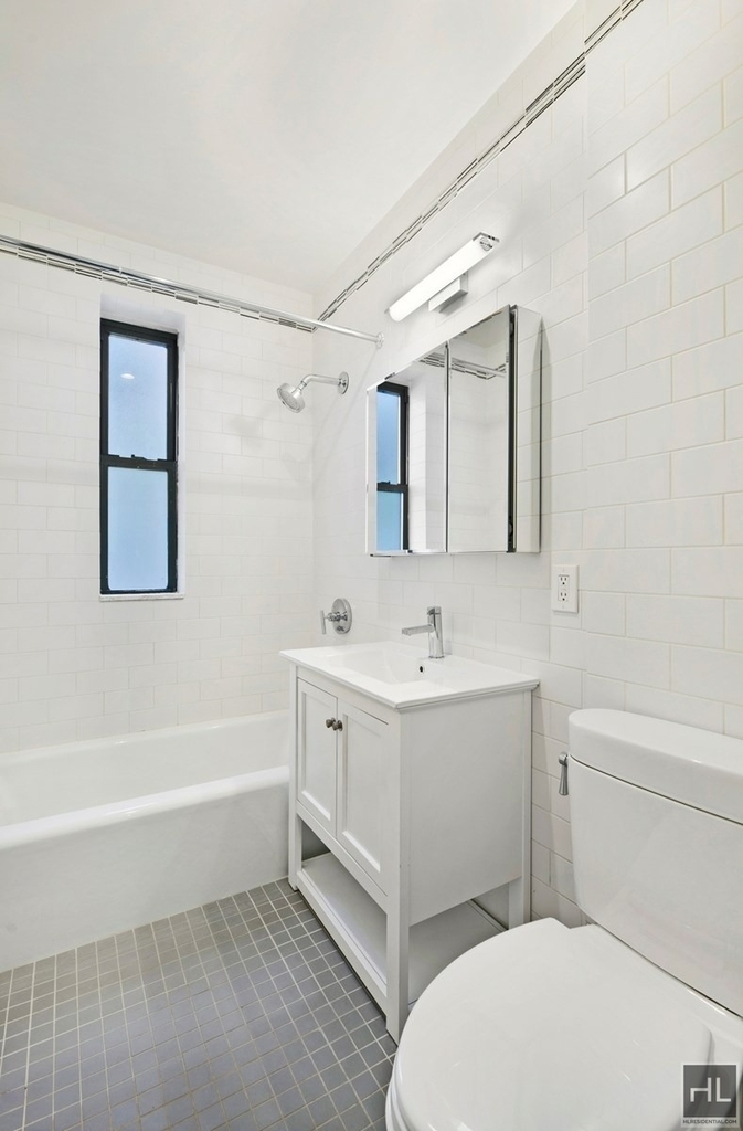 East 70th Street - Photo 6