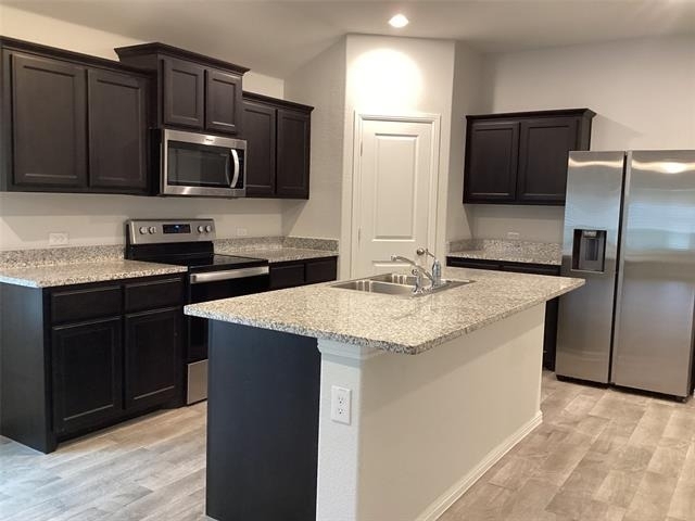 9104 Herringbone Drive - Photo 3