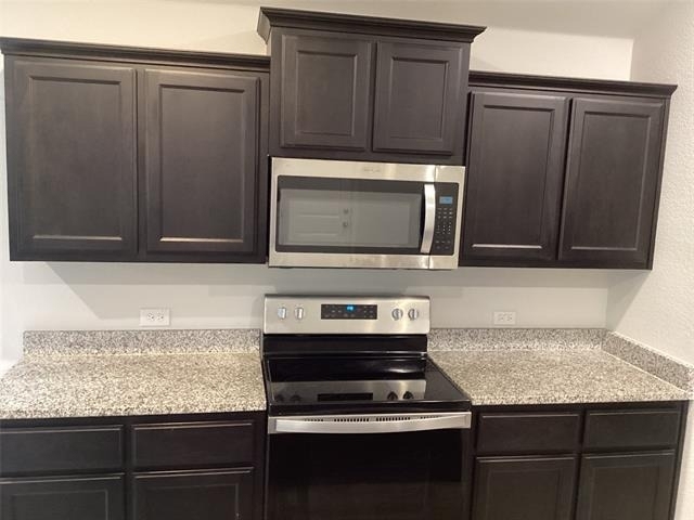 9104 Herringbone Drive - Photo 4