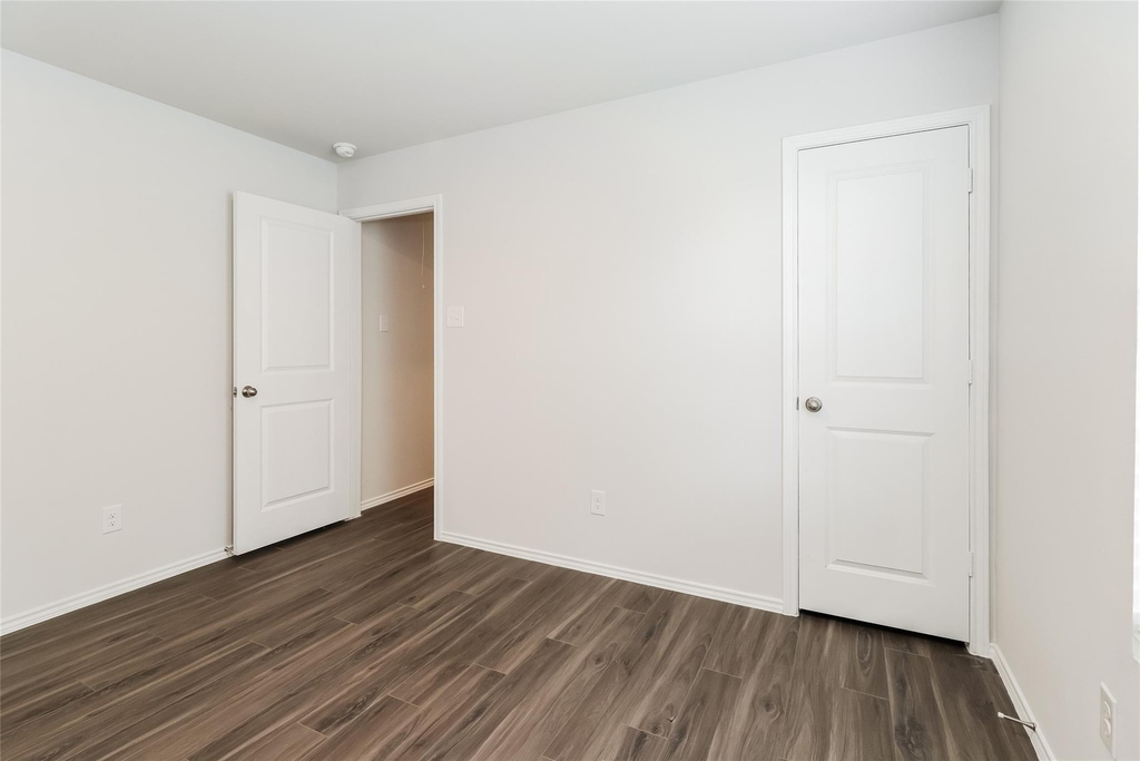 432 Woodhouse Way - Photo 12