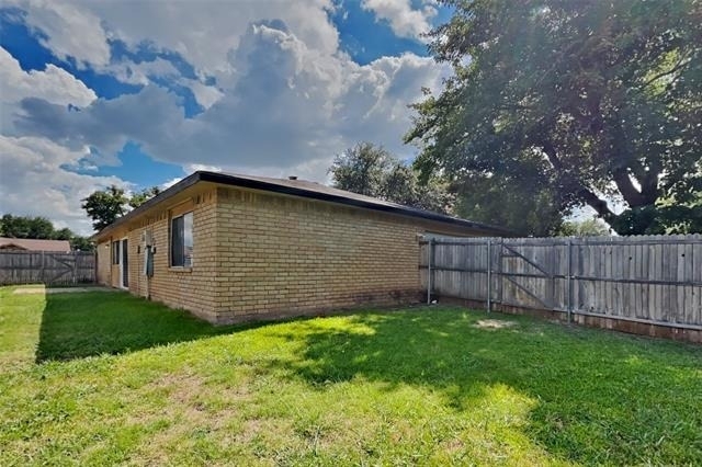 5045 Thompson Drive - Photo 17