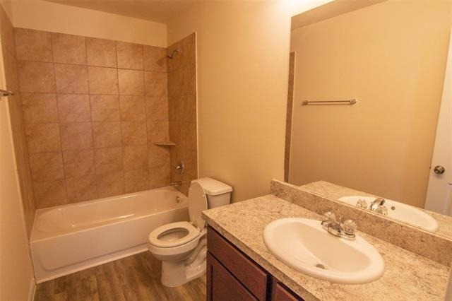 3924 Bonita Springs Drive - Photo 3