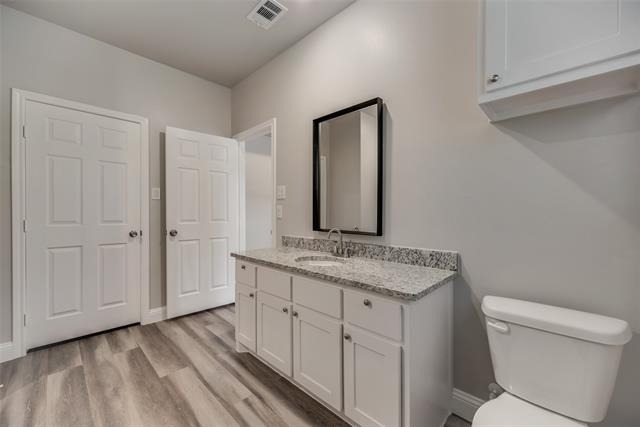 1518 Walworth Street - Photo 13