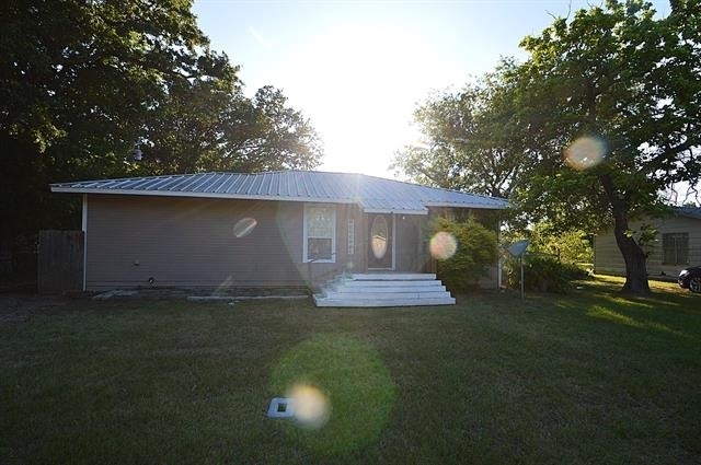201 Kirk Lane - Photo 0