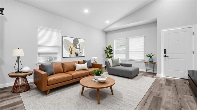 716 E Chestnut Street - Photo 4