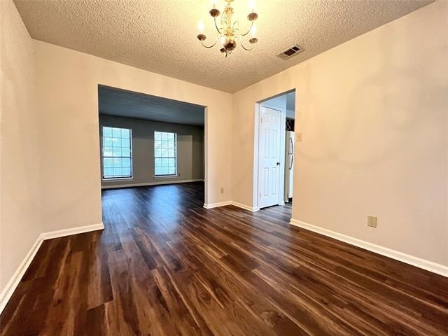 2019 Longmeadow Court - Photo 4