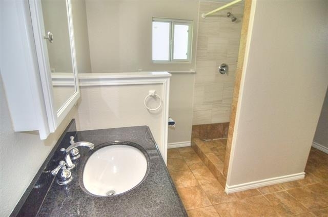 11015 Visalia Drive - Photo 4