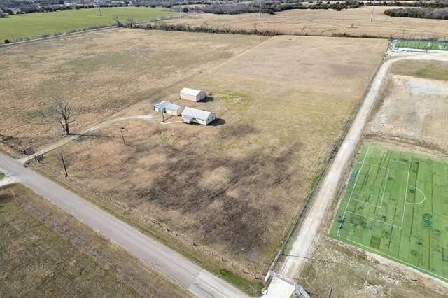 4304 County Road 171 - Photo 2