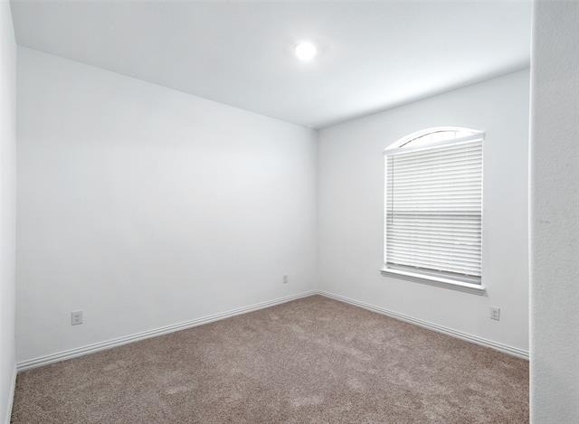 537 Robinson Way - Photo 10