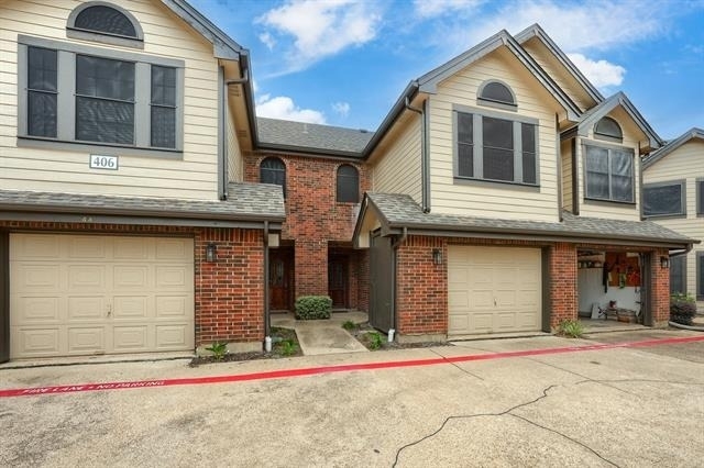 406 Santa Fe Trail - Photo 1