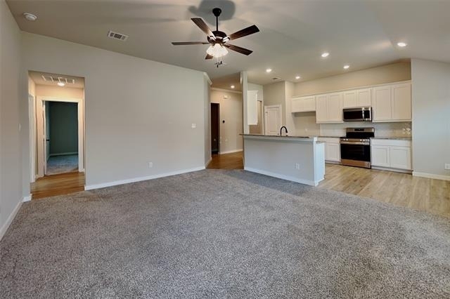 1106 Holly Street - Photo 2