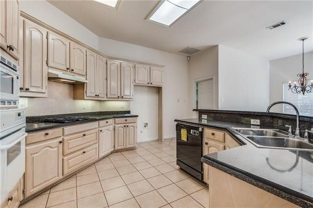4041 Brazos Drive - Photo 10