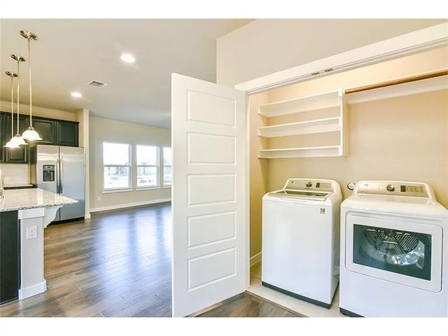 2305 Paxton Way - Photo 7