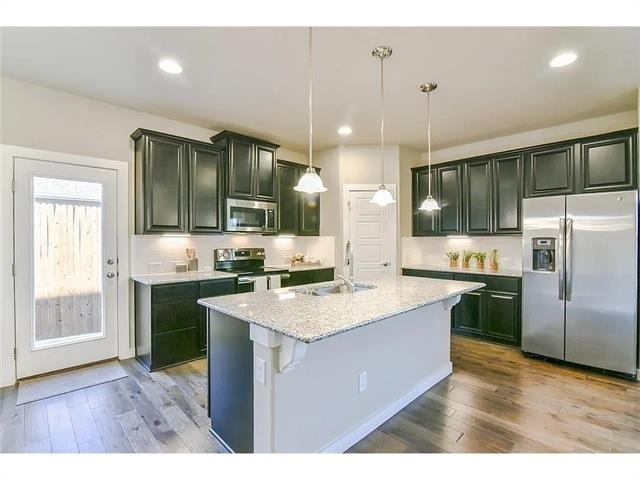 2305 Paxton Way - Photo 2