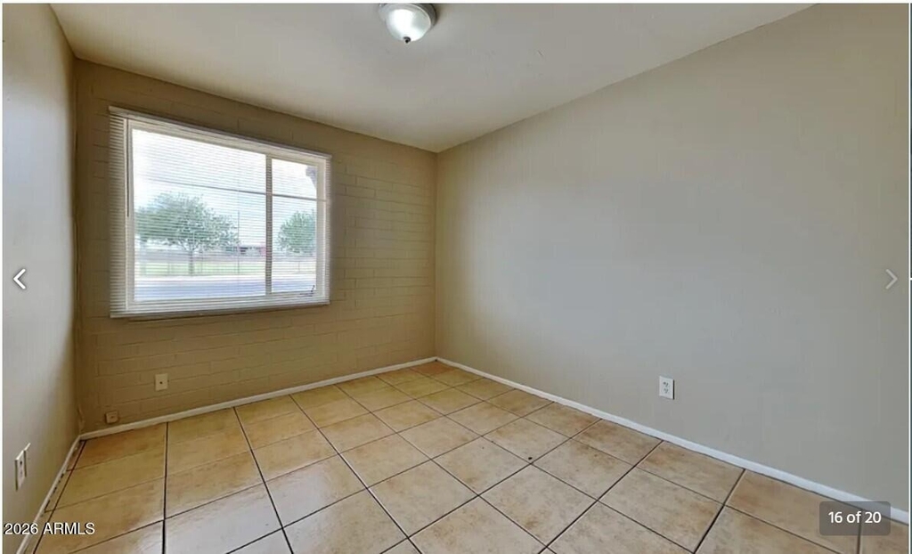 5611 N 65th Avenue - Photo 12