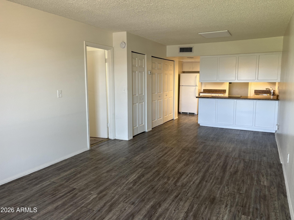 3034 E Cicero Street - Photo 4