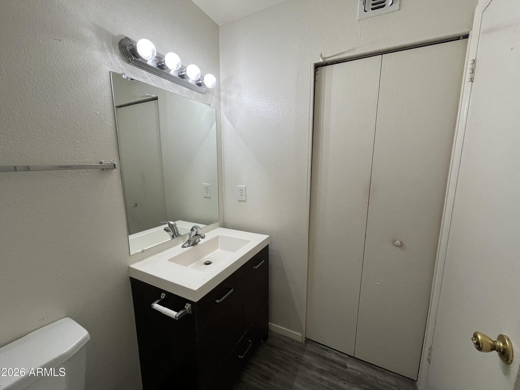 3034 E Cicero Street - Photo 9