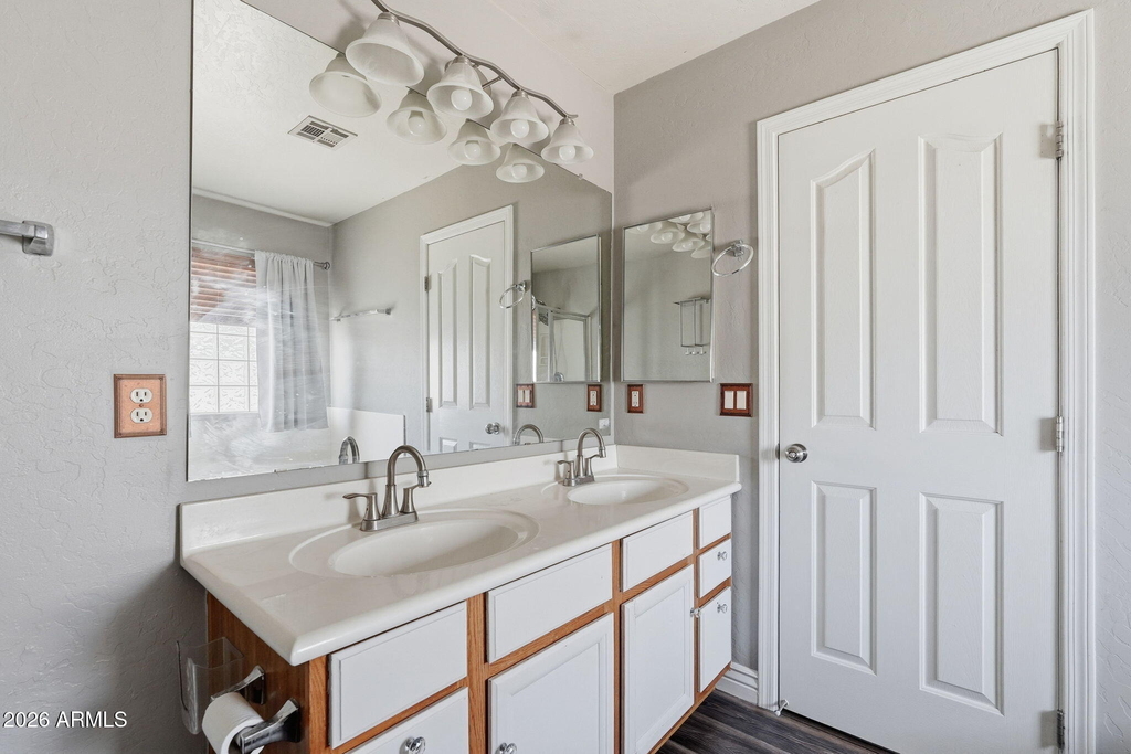 115 W Mountain Sage Drive - Photo 30