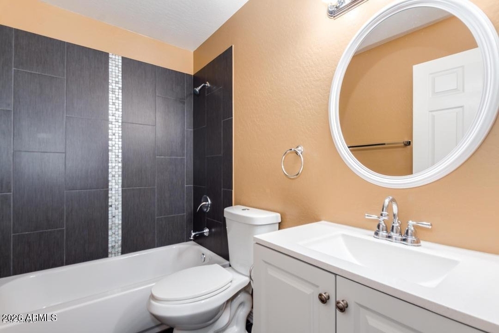 6912 W Devonshire Avenue - Photo 14