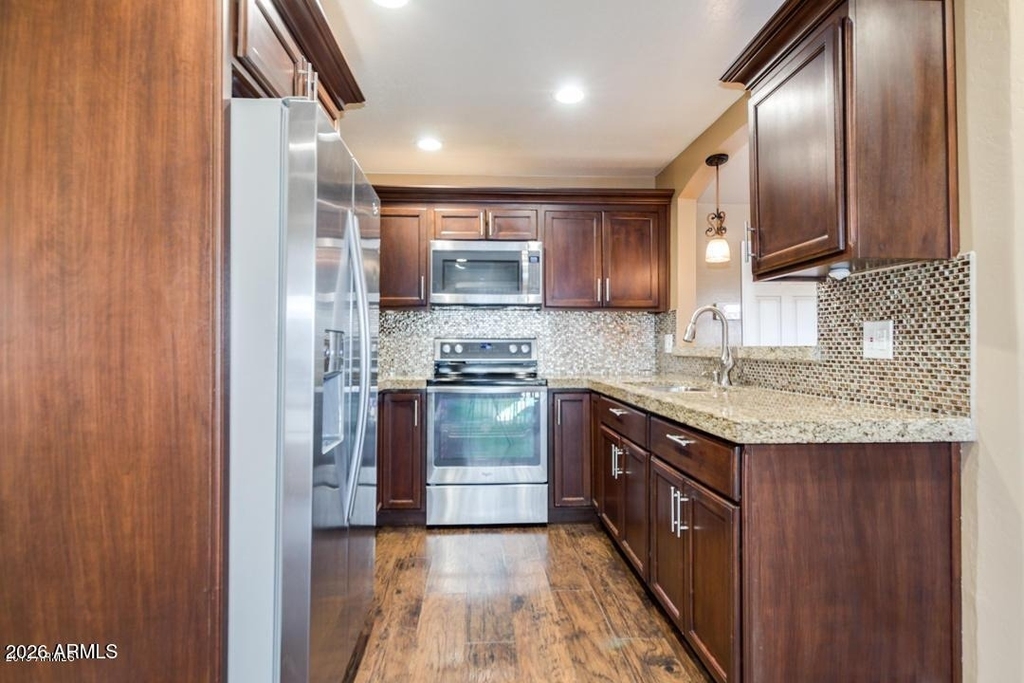 6912 W Devonshire Avenue - Photo 5