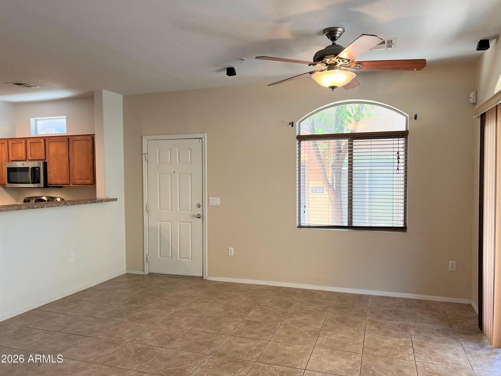 2150 W Alameda Road - Photo 4