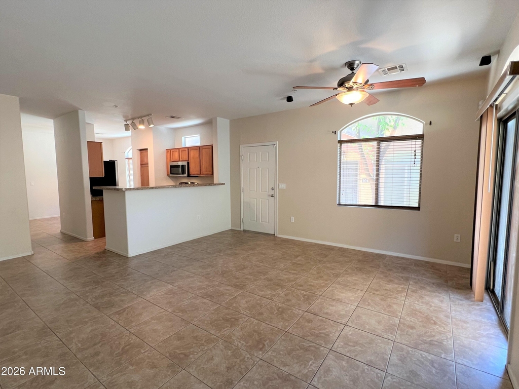 2150 W Alameda Road - Photo 6