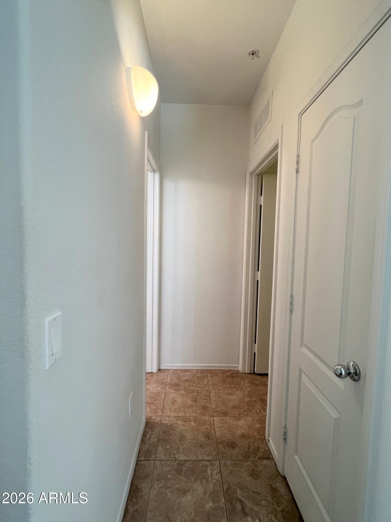2150 W Alameda Road - Photo 24