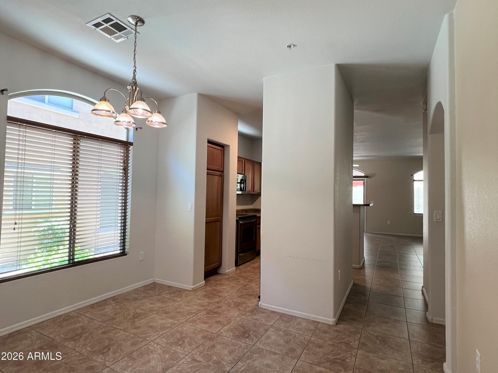 2150 W Alameda Road - Photo 20