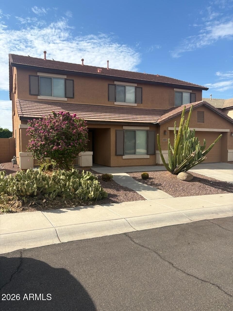 2217 W Steed Ridge - Photo 0