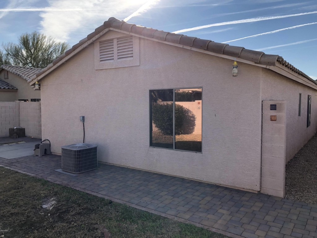 16176 W Adams Street - Photo 23