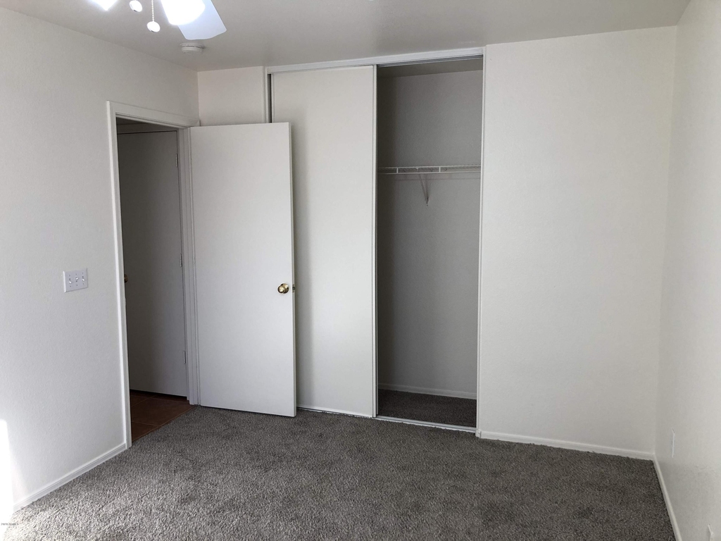 16176 W Adams Street - Photo 19