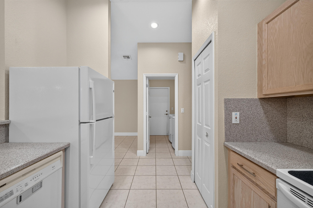 4481 Nw 20th Avenue - Photo 9
