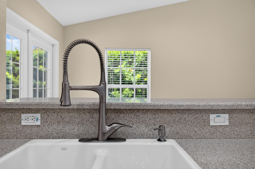 4481 Nw 20th Avenue - Photo 8