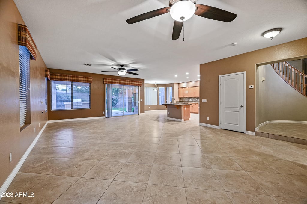 6780 W Amigo Drive - Photo 4