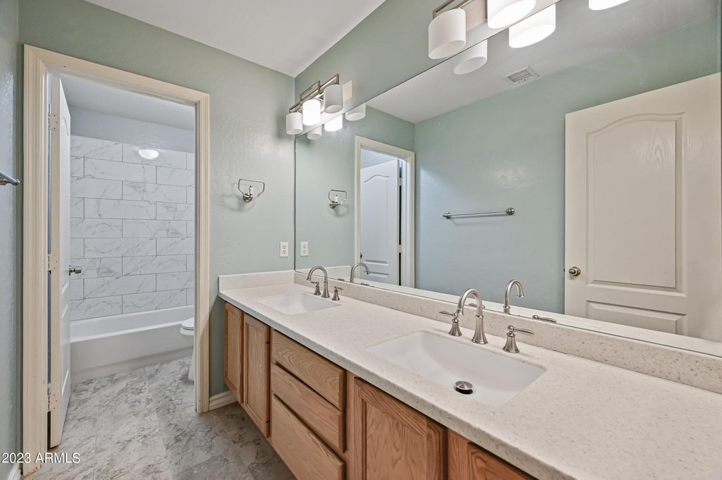 6780 W Amigo Drive - Photo 43