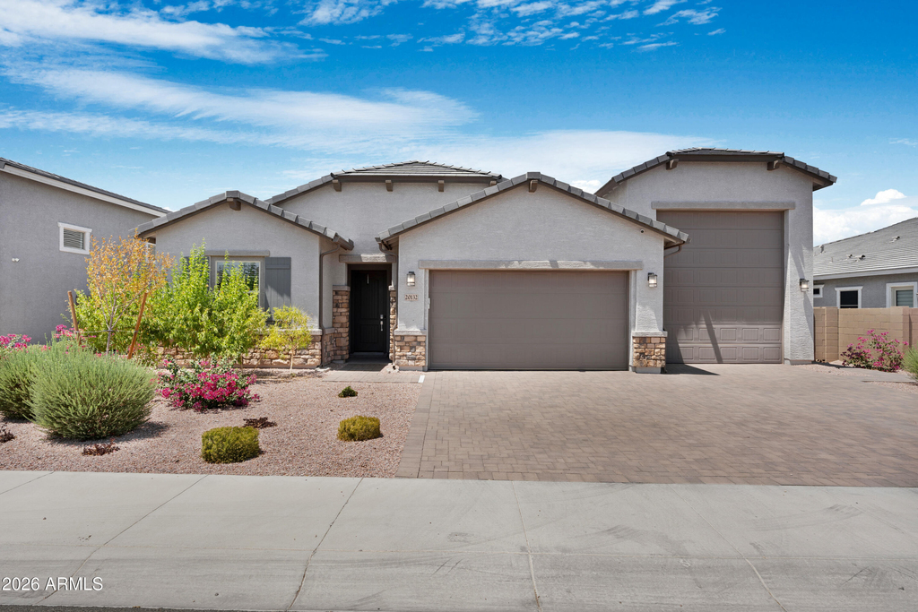 20132 W Catalina Drive - Photo 0