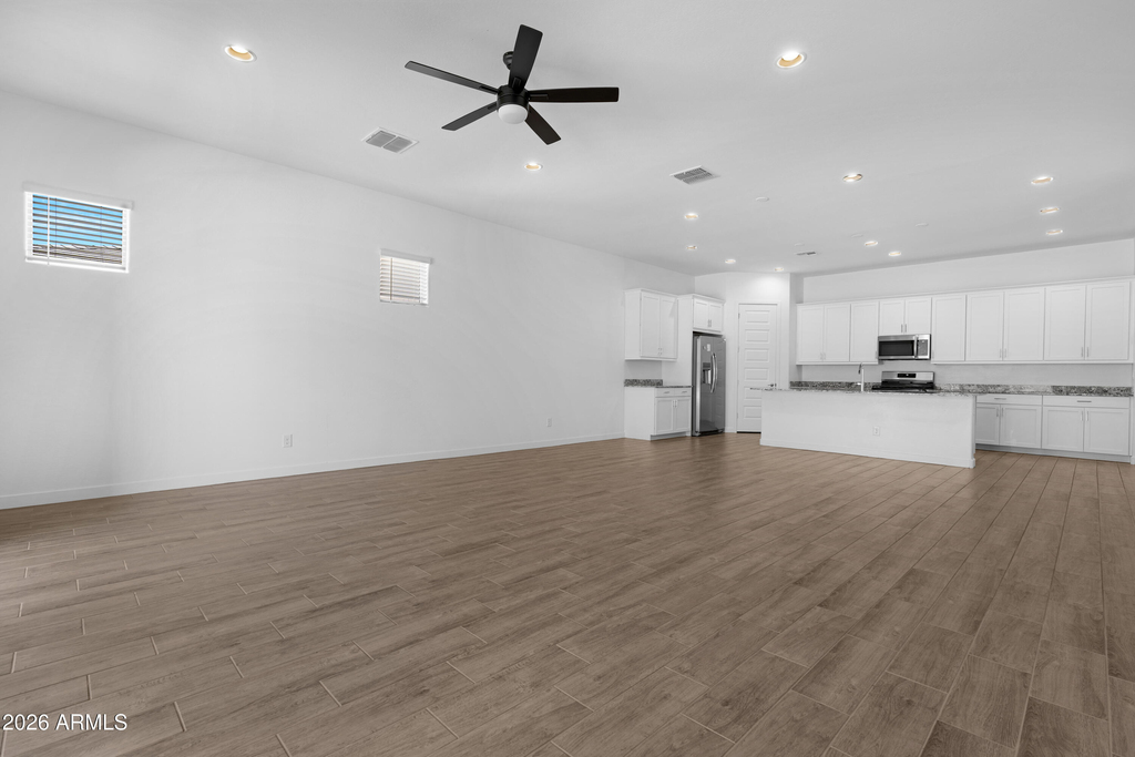 20132 W Catalina Drive - Photo 11