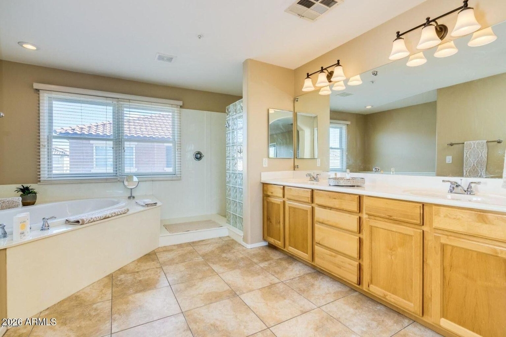 3642 E Horace Drive - Photo 18