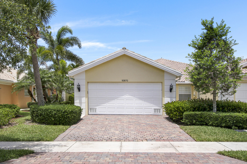 10870 Sw Dardanelle Drive - Photo 1