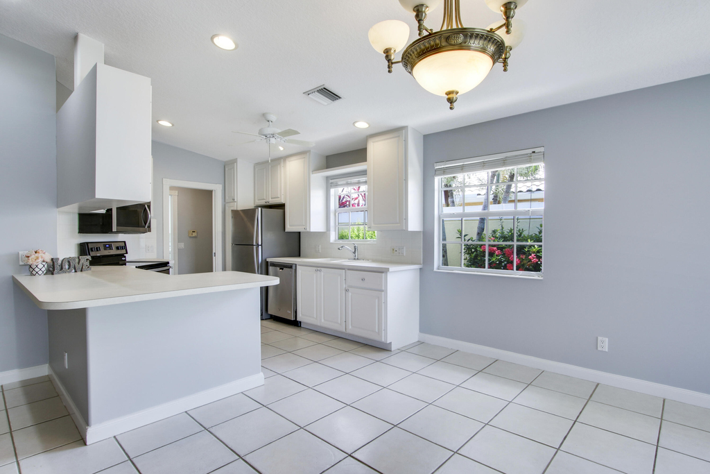 10870 Sw Dardanelle Drive - Photo 4
