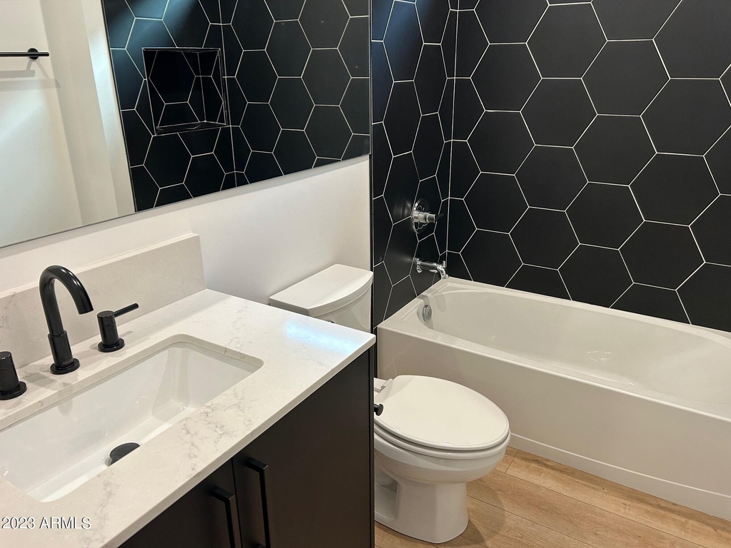 302 W Culver Street - Photo 15