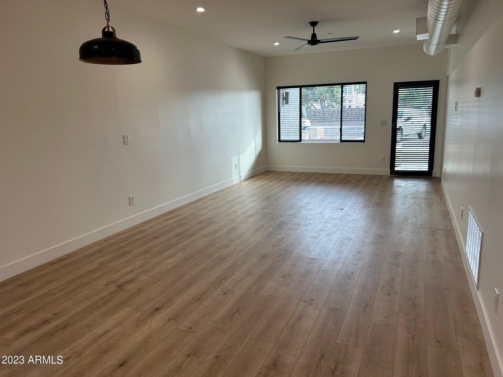 302 W Culver Street - Photo 8