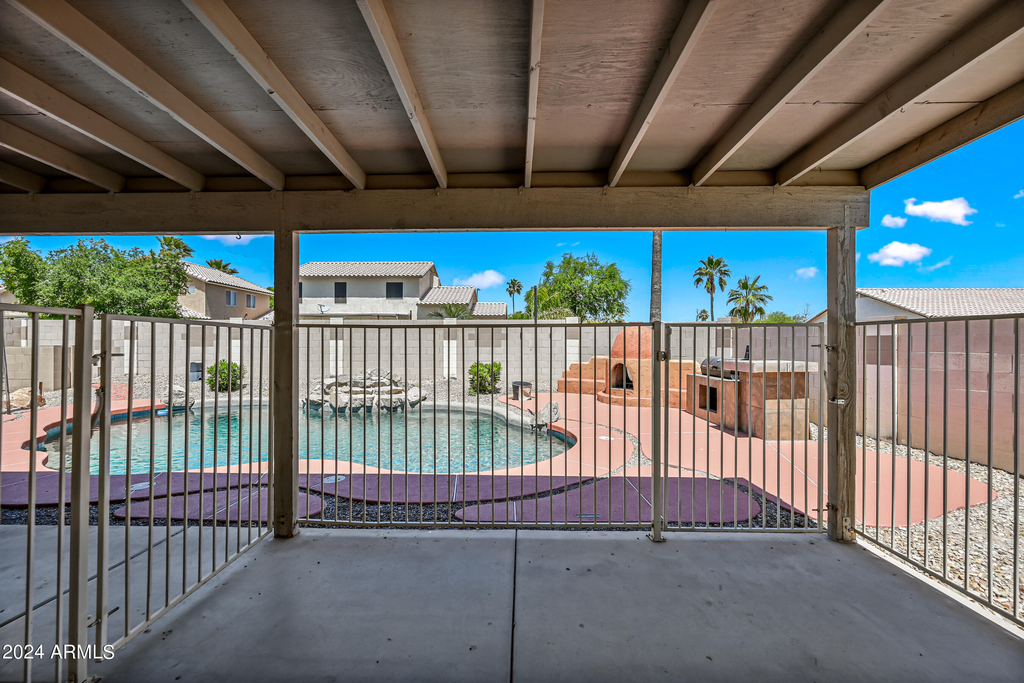 16224 W Jefferson Street - Photo 24