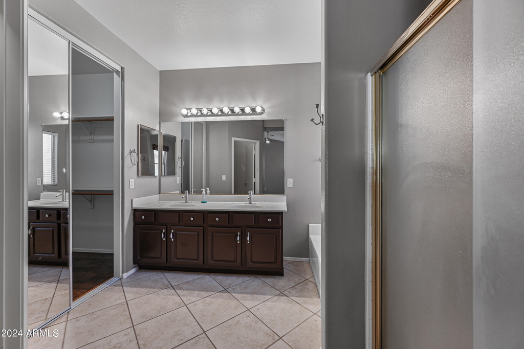 16224 W Jefferson Street - Photo 14