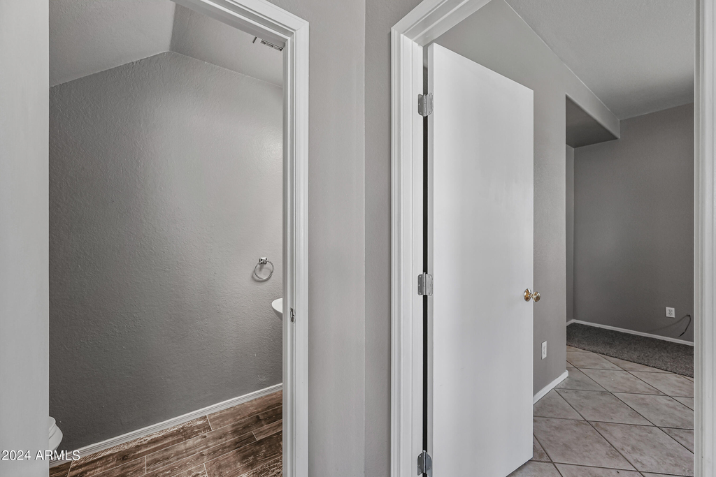 16224 W Jefferson Street - Photo 11