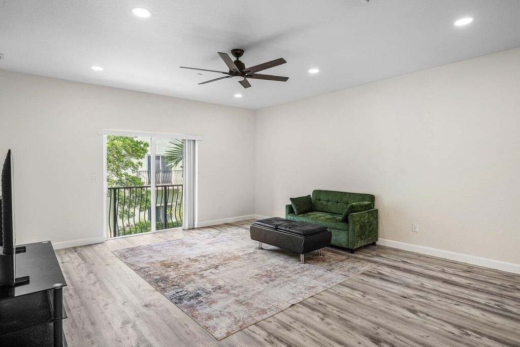 48 Nw Hawthorne Place - Photo 8