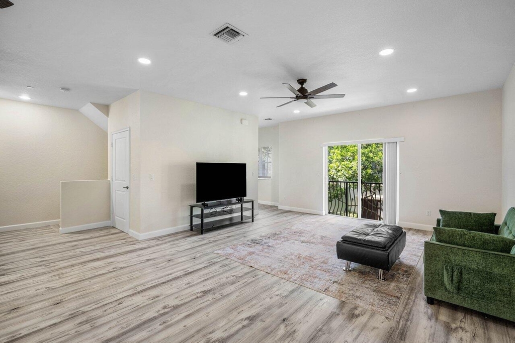 48 Nw Hawthorne Place - Photo 13