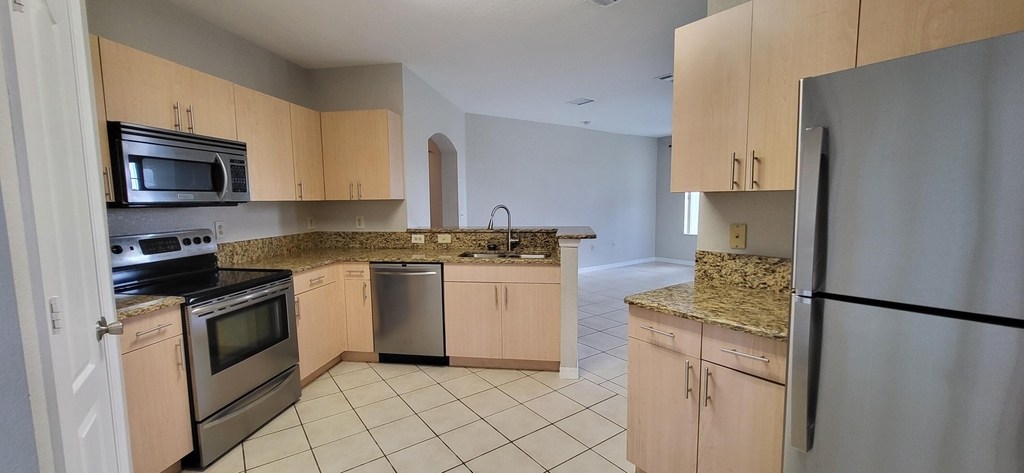 128 Sw Peacock Boulevard - Photo 11