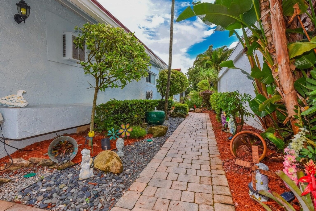 5518 Ainsley Court - Photo 3