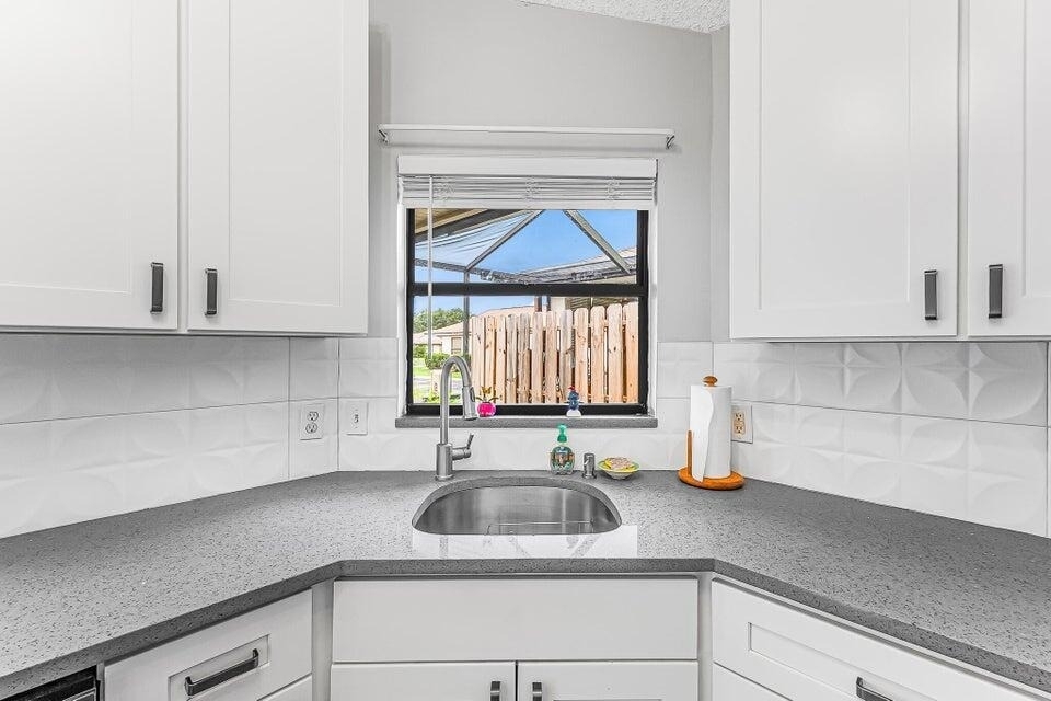 2826 Stoneway Lane - Photo 9